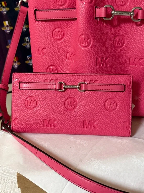 Michael Kors Hot Pink Embossed Leather Tote with Matching Wallet - Picture 2 of 12